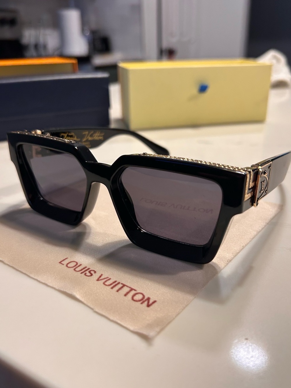 Louis Vuitton Black and Gold 1.1 Millionaires  Sunglasses with LV Accent - Picture 6 of 9